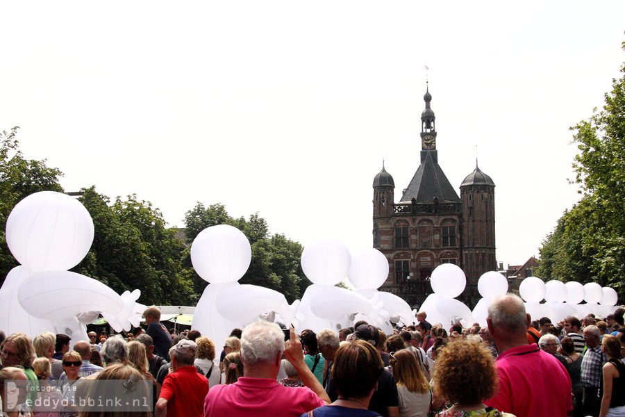 2014-07-13 Compagnie des Quidams - Reve d'Herbert (Deventer op Stelten) 005